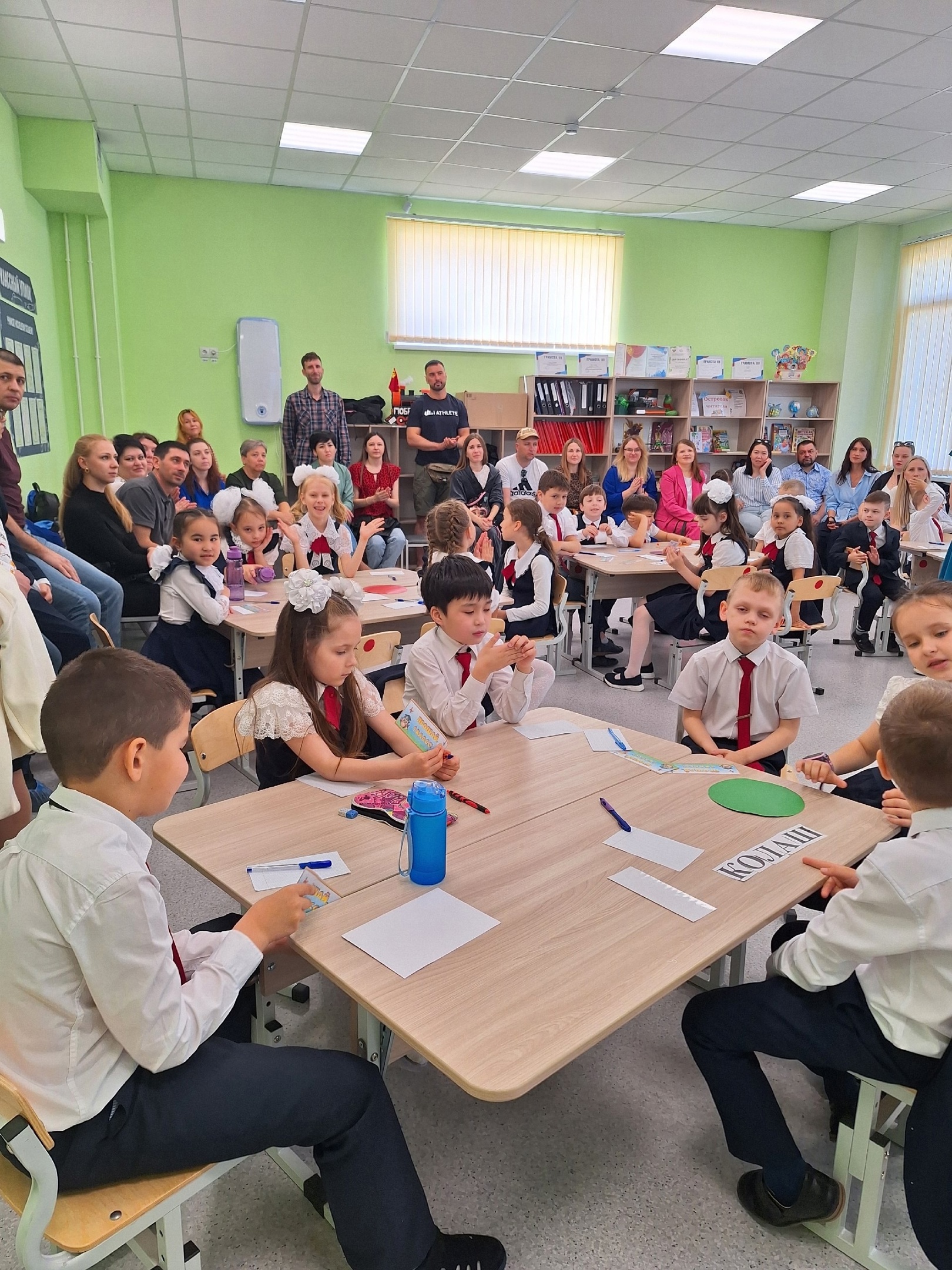 Изображения столовой.